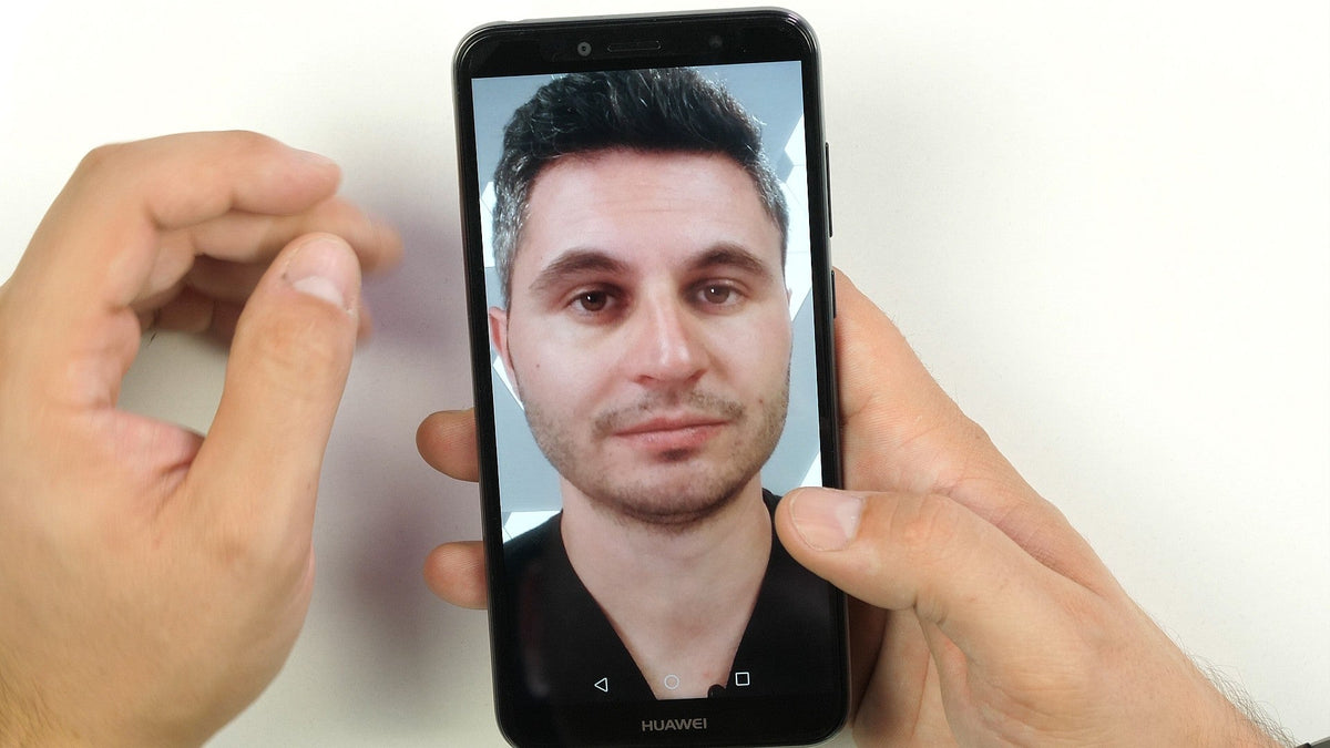 Huawei Y6 2018 - Cel mai cerut smartphone ieftin [UNBOXING & REVIEW]