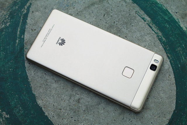 VIDEO - Huawei P9 lite - Un pui de P9