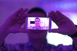 VIDEO - Samsung Galaxy S4 în România - toate funcţiile, tot ce vrei să ştii!