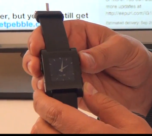 VIDEO Pebble Watch - smart-watch cu cerneală electronică, yo!