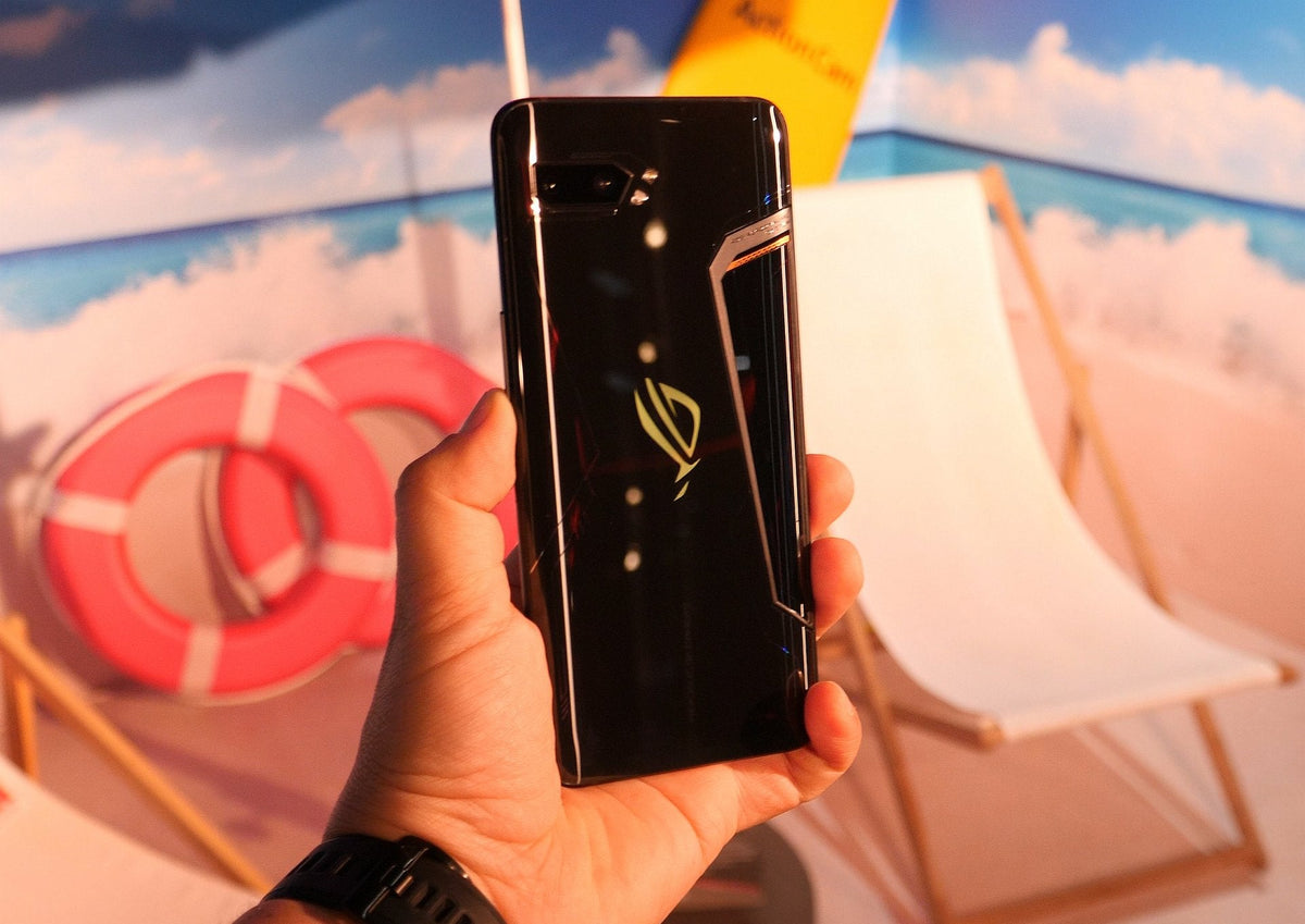 ASUS ROG PHONE 2! - Prim Contact - Cel mai ”tare” telefon de gaming al momentului. Deocamdată