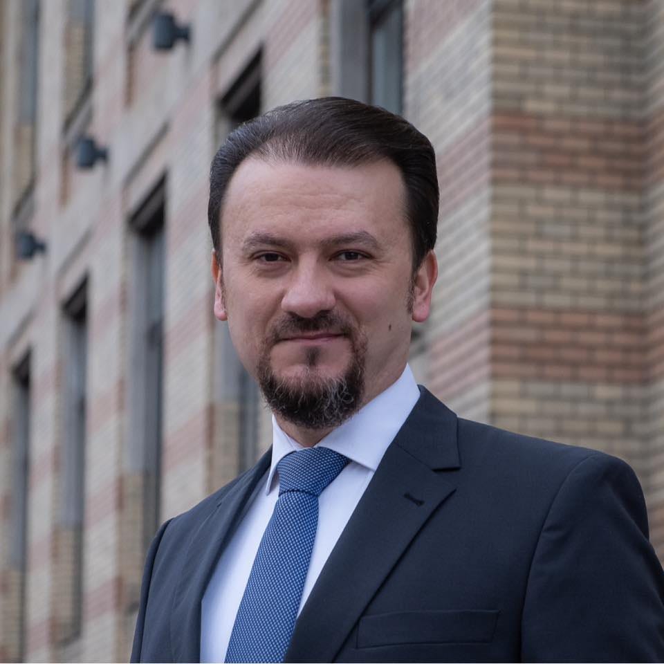 HAITELE DIGITALE devin tot mai agresive. Curajul lui Jucan trebuie apreciat și apărat.