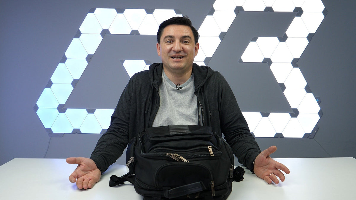 What's in my bag? - Da, ce am în rucsac, ai citit bine