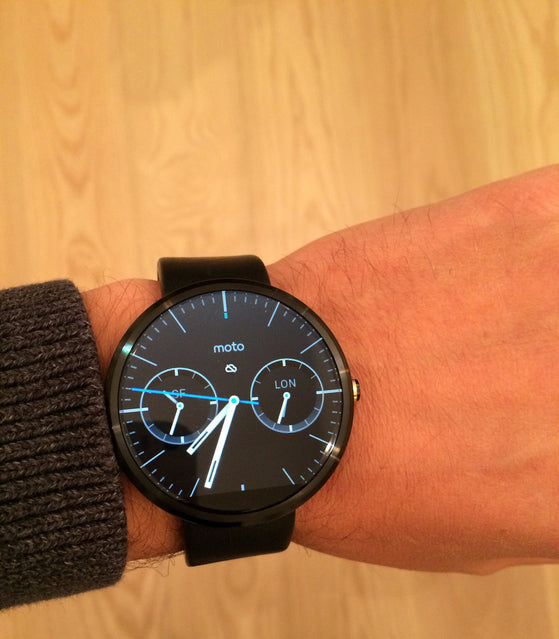 VIDEO Moto 360 - cel mai rotund ceas cu Android Wear - review