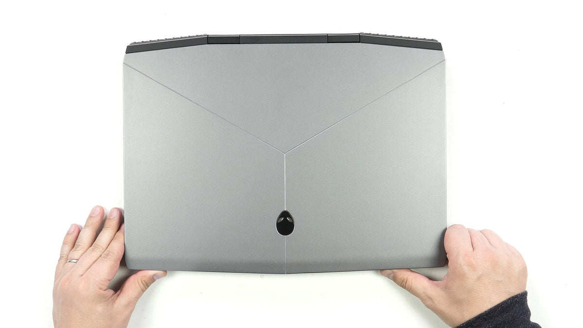 ALIENWARE M15 - Un laptop adevărat de gaming? [UNBOXING & REVIEW]