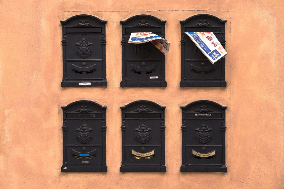 ZeroBounce - Arta de a trimite informații pe mail