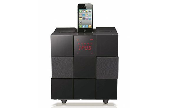 VIDEO LG ND8520 - Venirea borgilor călare pe subwoofer!