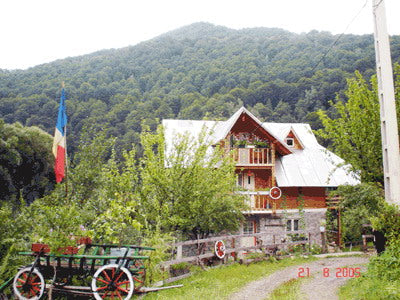 Fuga la ţară!