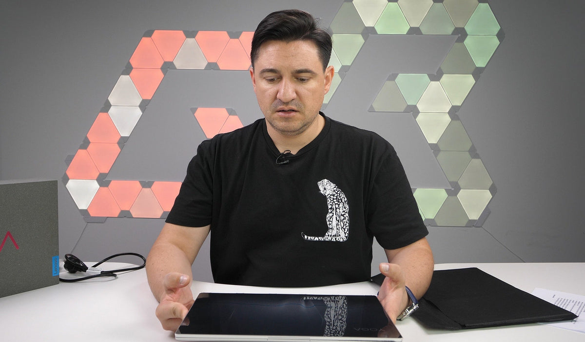 UNBOXING & REVIEW - Lenovo Yoga 920 Glass - WOW!