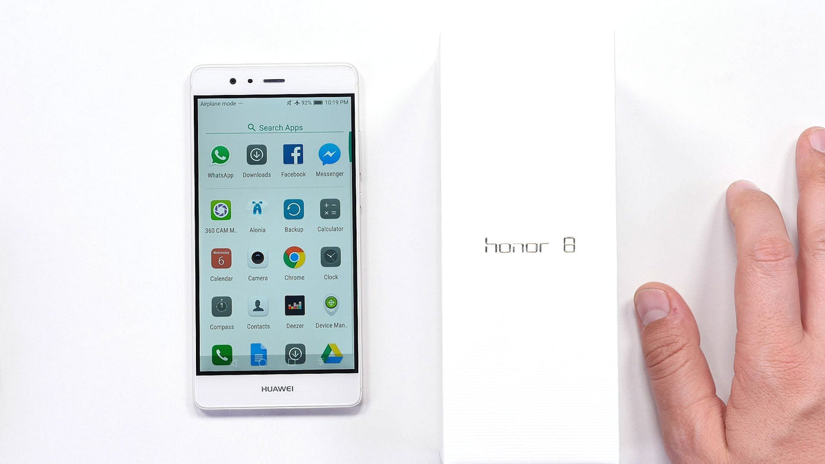VIDEO - Honor 8 - Evoluţie, nu revoluţie!