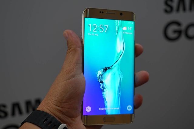 VIDEO - Samsung Galaxy S6 Edge Plus, un pic mai mare, doar un pic