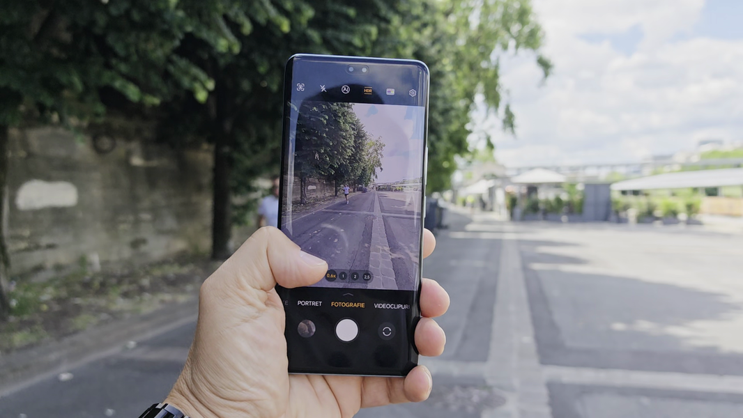 TELEFOANE IEFTINE ȘI MAI BUNE? DA. CU AI!