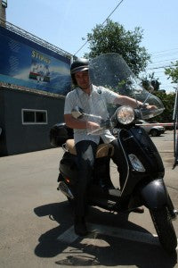 Razie la scutere si motociclete!