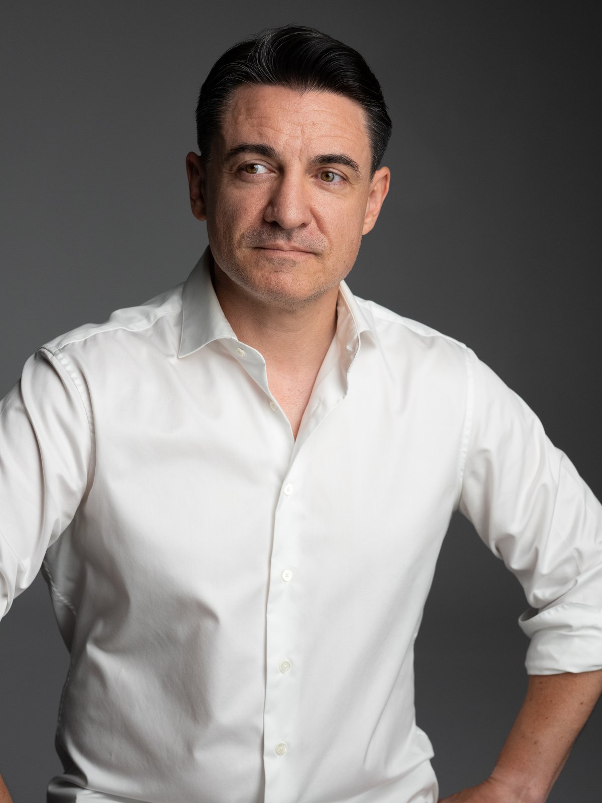 George Buhnici, card casebune